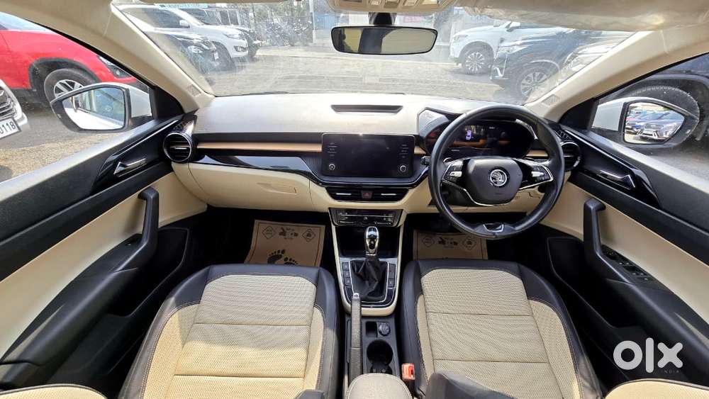 Skoda Slavia 1.5 Tsi Style At, 2023, Petrol