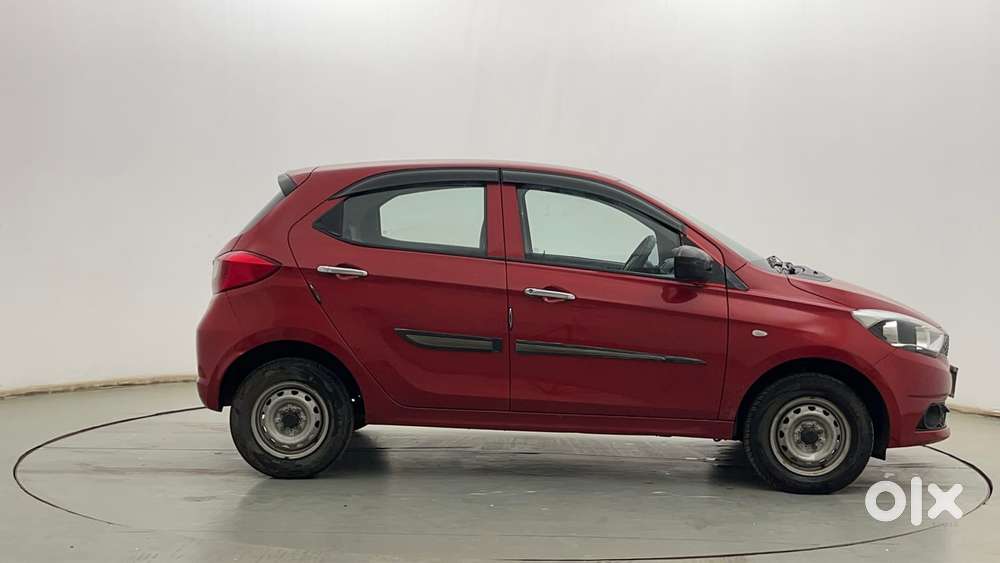 Tata Tiago Xe, 2019, Petrol