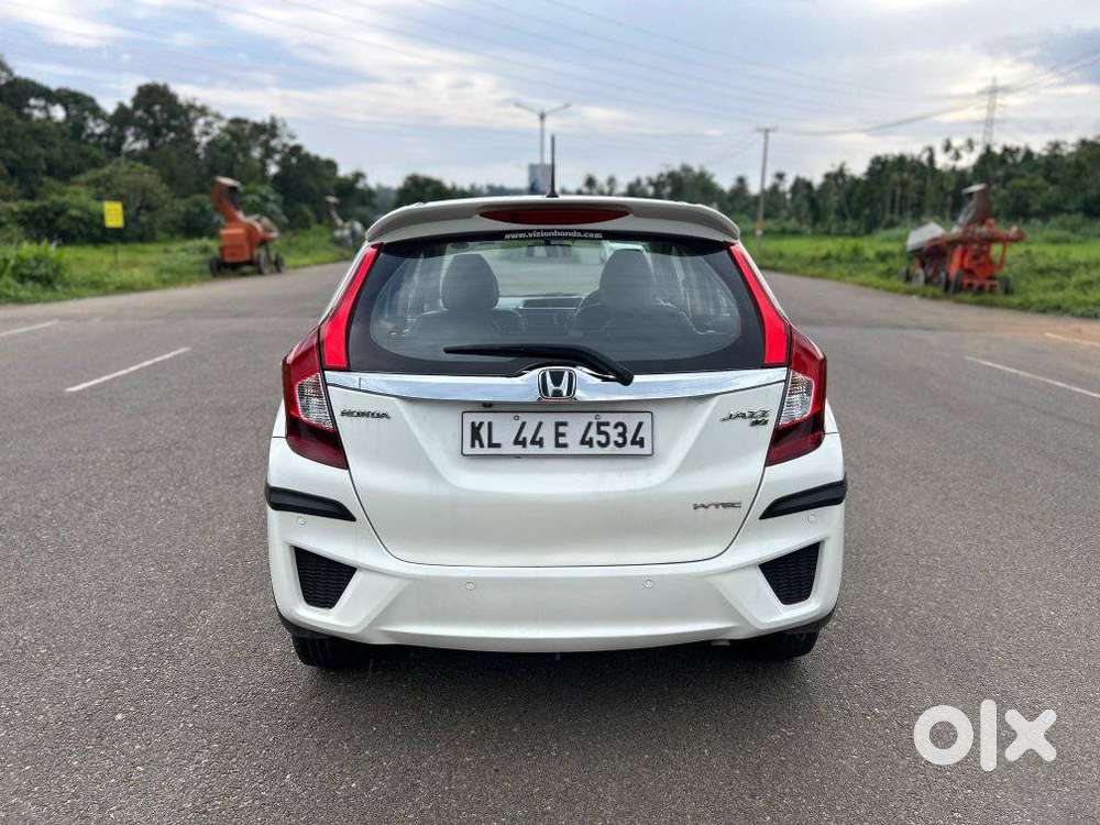 Honda Jazz V Automatic, 2017, Petrol