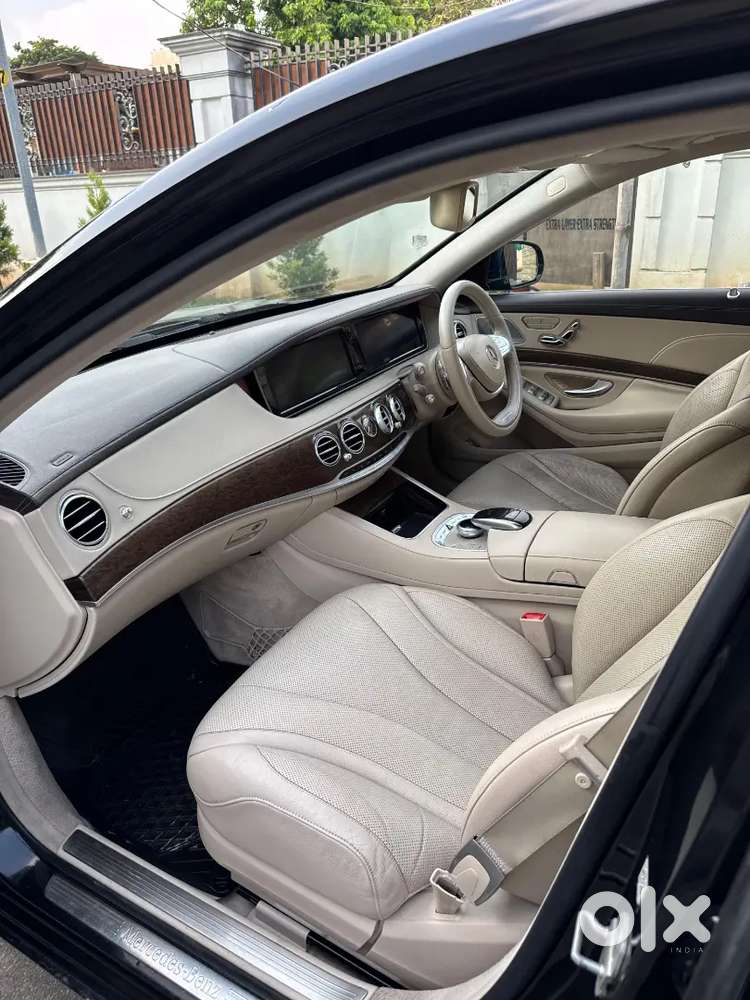 Mercedes Benz
S500