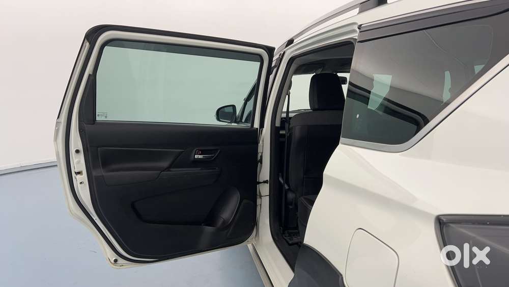 Maruti Suzuki Xl6 1.5 Zeta At, 2023, Petrol