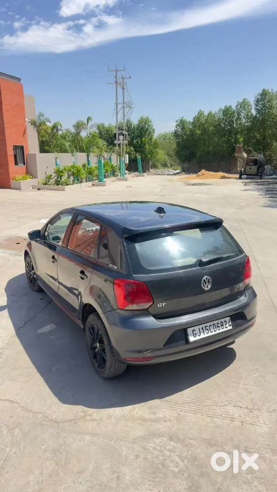 Volkswagen Polo 2015 Petrol 100000 Km Driven Good Condition