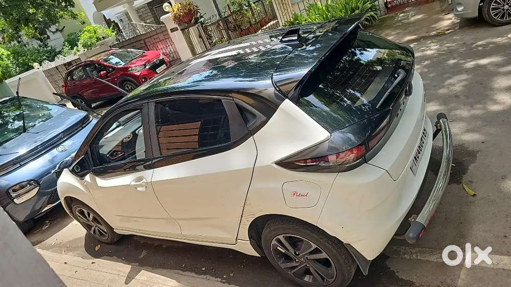 Tata Altroz 2024 Petrol 28500 Km Driven All Company Service