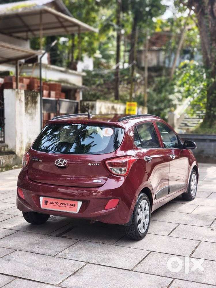 Hyundai I10 Sportz, 2013, Petrol