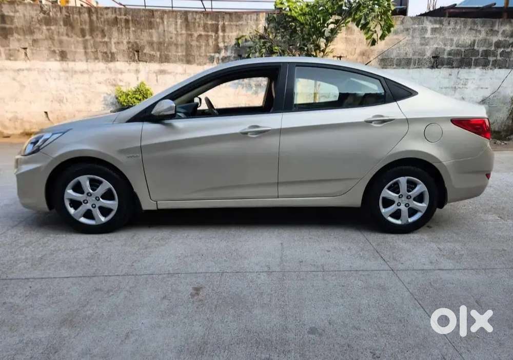 Hyundai Verna 2012 Petrol 85000 Km Driven
