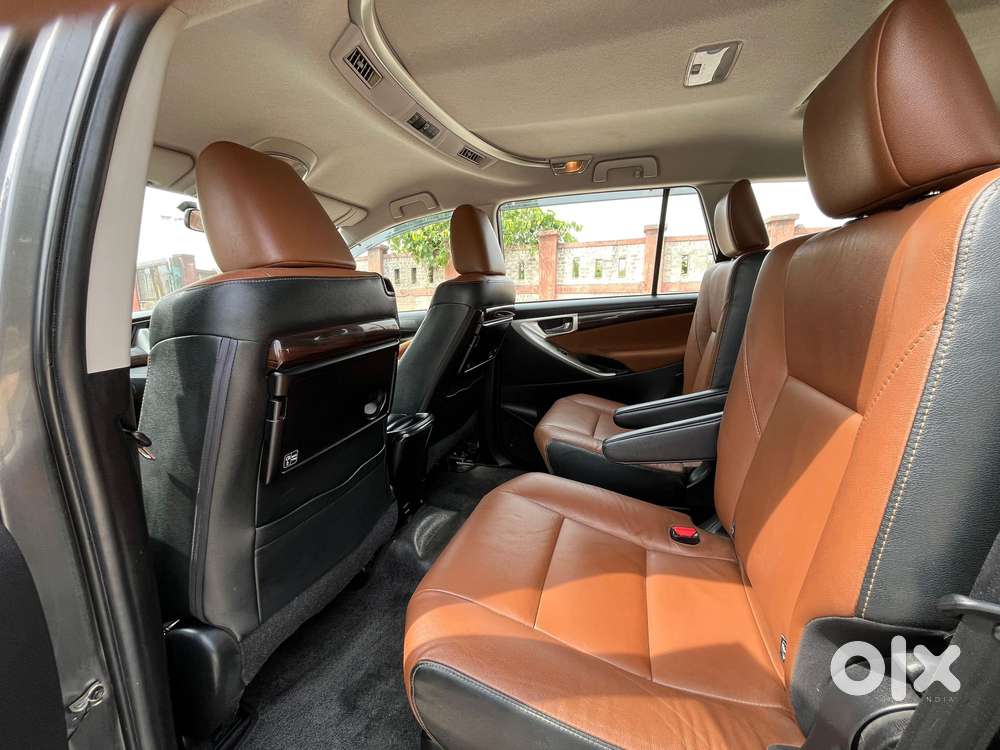 Toyota Innova Crysta 2.7 Zx At, 2017, Petrol