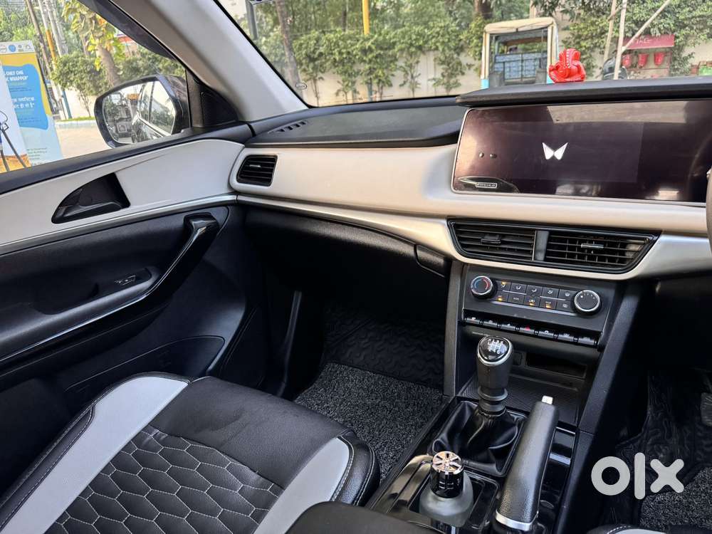 Mahindra Xuv700 2.2 Ax 5 Diesel Mt 7 Str, 2023, Diesel