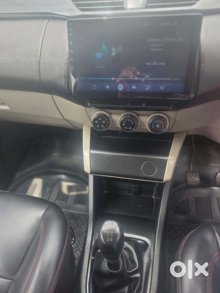Renault Triber Rxl, 2022, Petrol