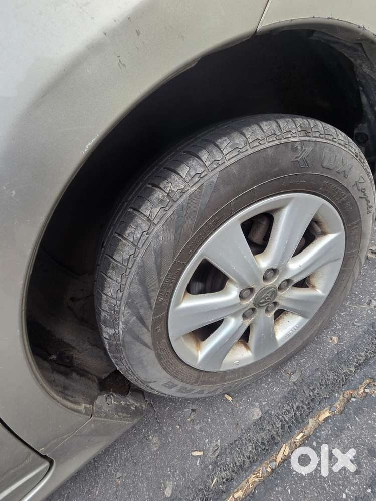 Toyota Corolla Altis 2012