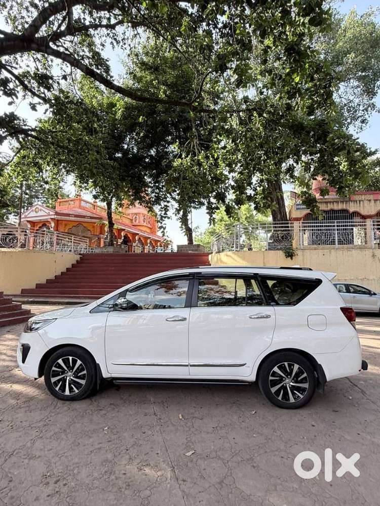 Toyota Innova Crysta 2.8 Zx Automatic 7 Str, 2021, Diesel