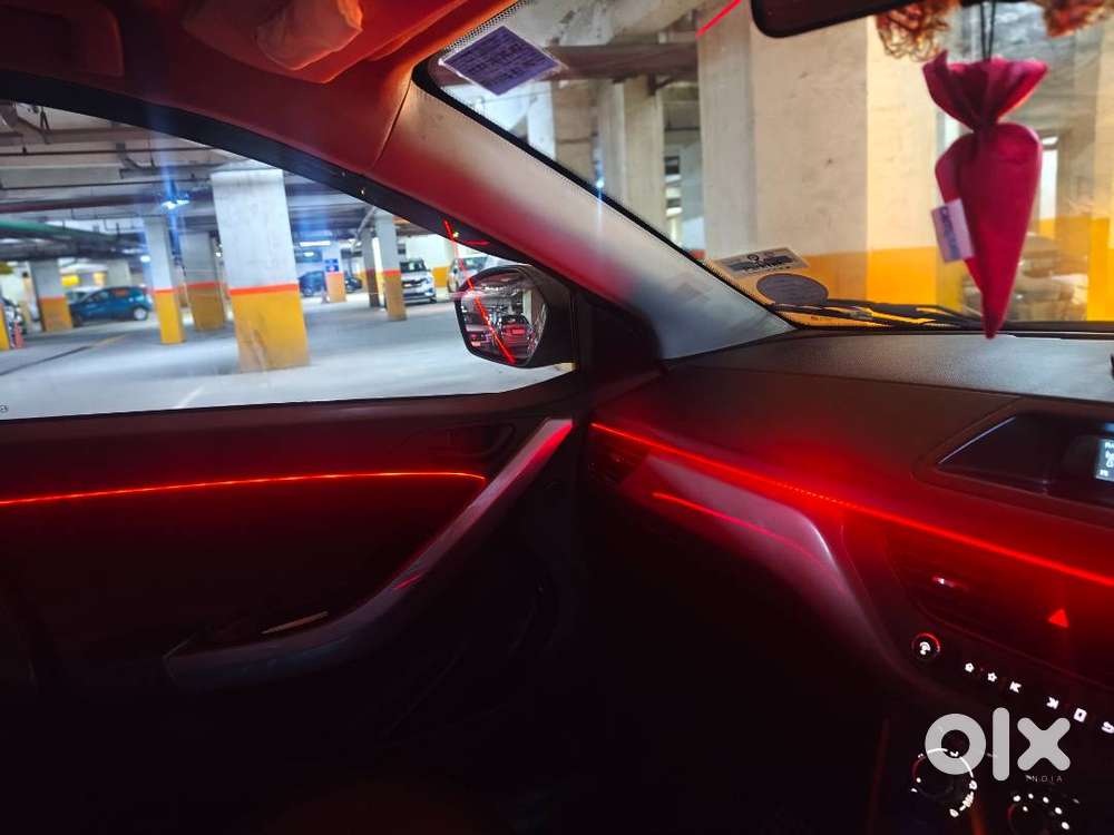 Tata Nexon Xm(s) Petrol Manual (2020 Nov) Sunroof | Delhi Registered