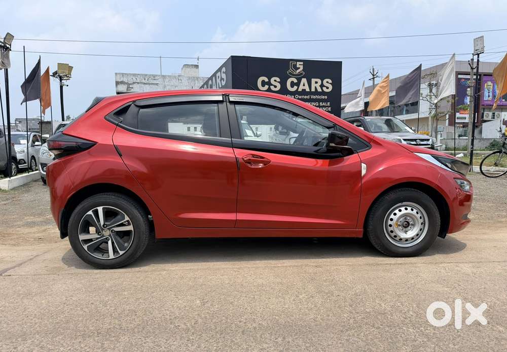 Tata Altroz 1.2 Xz (o), 2021, Petrol