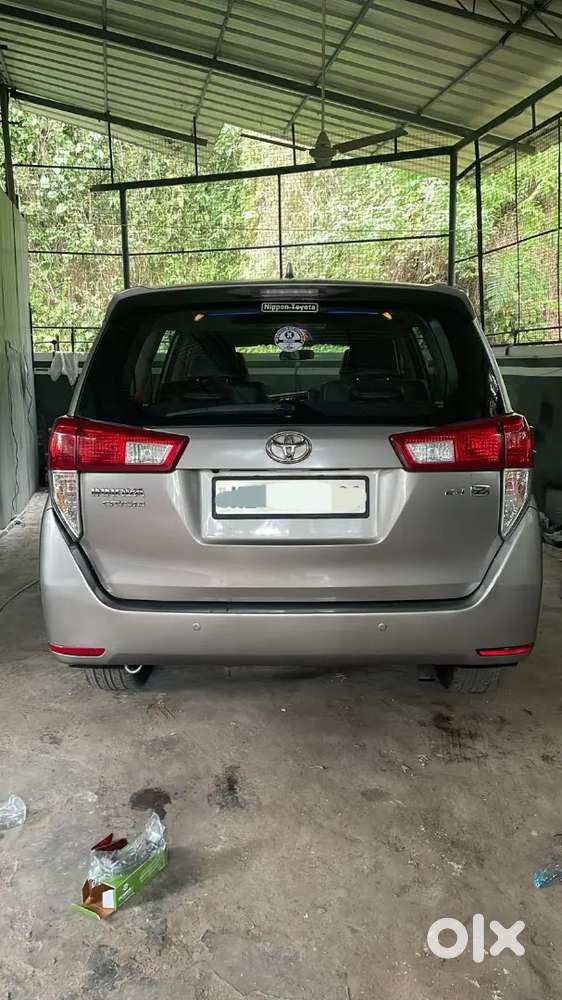 Toyota Innova Crysta 2016 Diesel Well Maintained