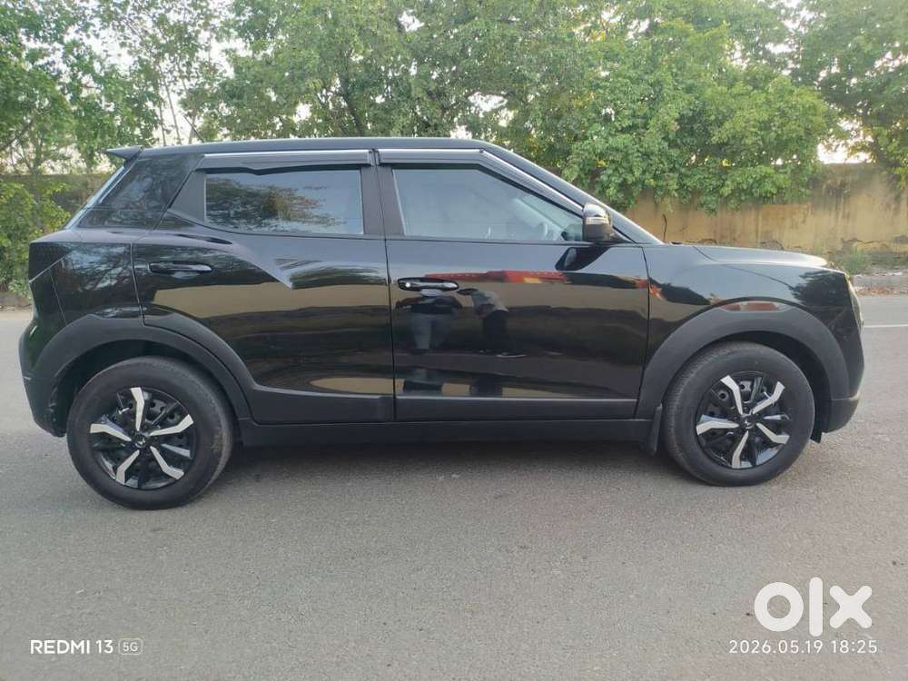 Mahindra Xuv 3xo Mx3, 2024, Petrol