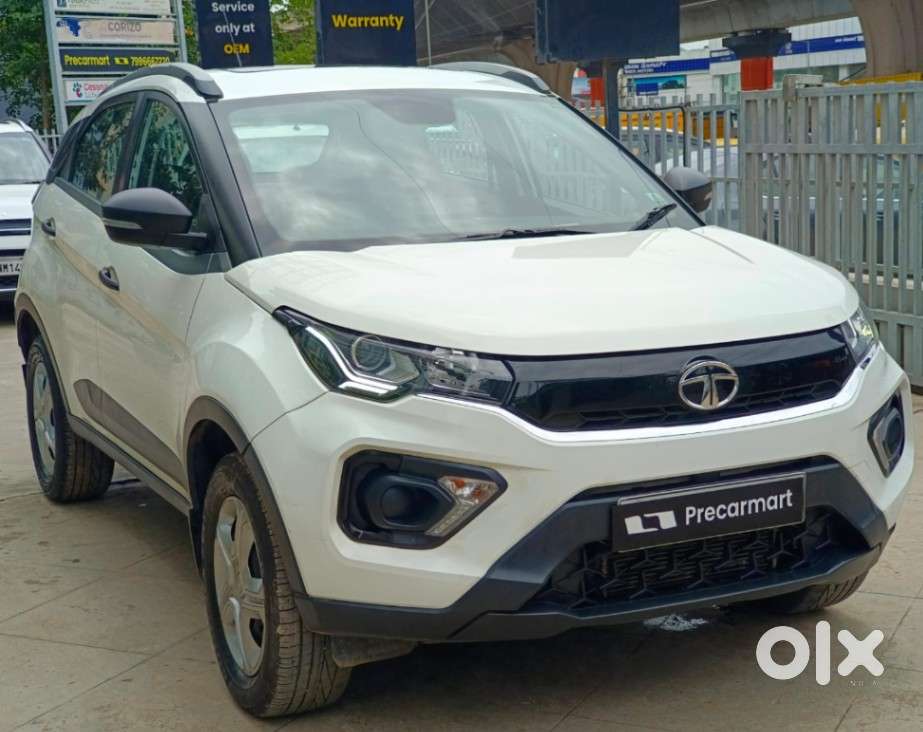 Tata Nexon 1.2 Revotron Xma Amt (s), 2020, Petrol