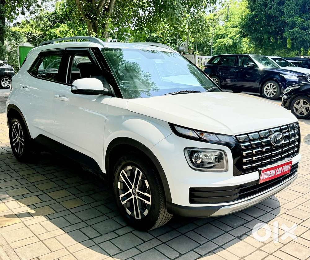 Hyundai Venue Sx (o) Mt 1.0 Turbo Dual Tone, 2022, Diesel