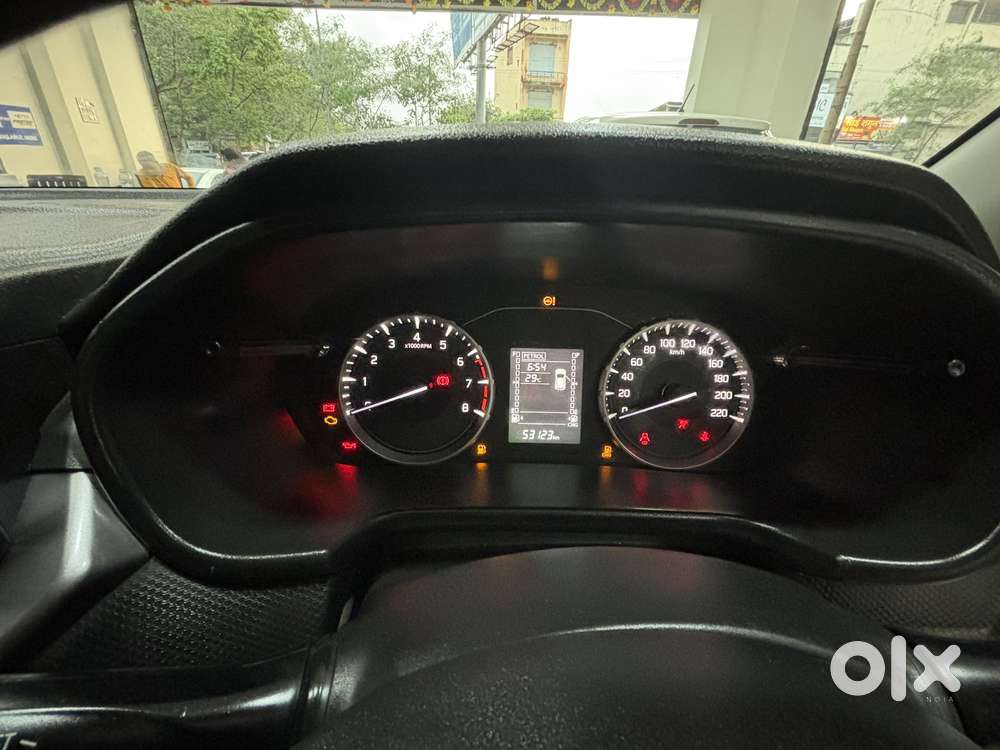 Maruti Suzuki Brezza 1.5 Vxi Cng, 2023, Cng & Hybrids