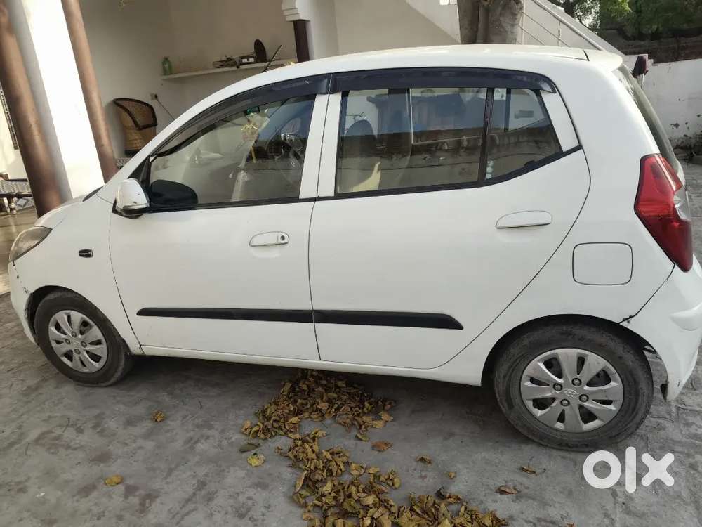 Hyundai I10 Cng With Orginal Lead Display