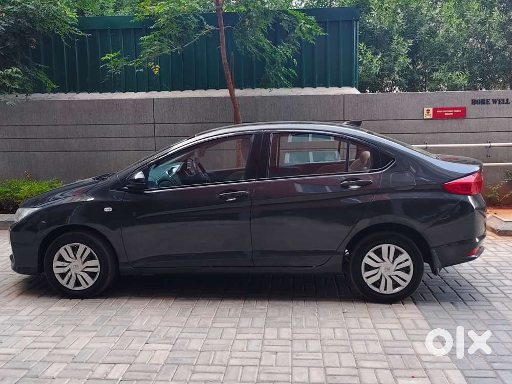 Honda City V At, 2015, Petrol