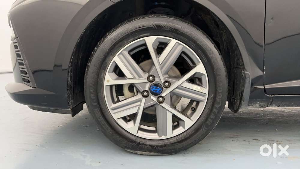 Hyundai Verna 1.5 Sx Petrol Mt, 2023, Petrol