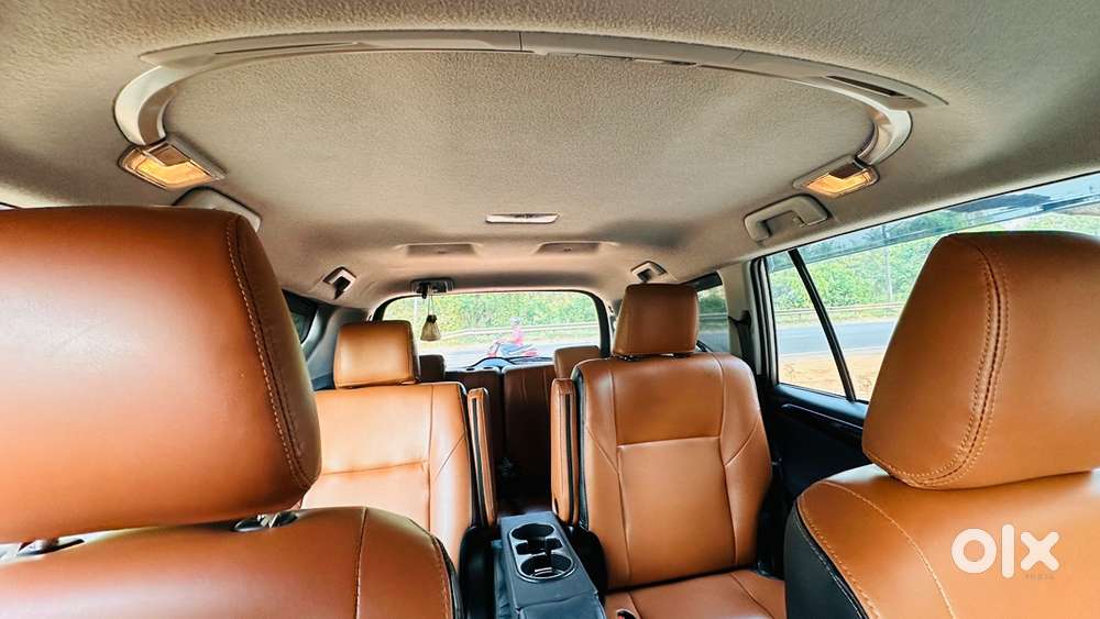 Toyota Innova Crysta 2019