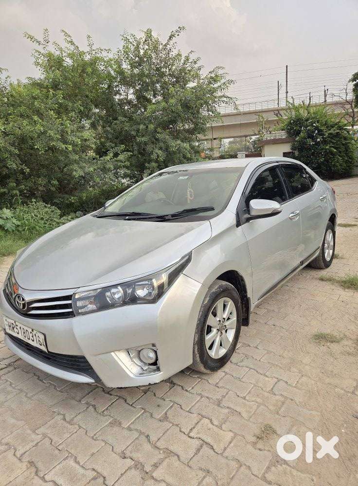 Toyota Corolla Altis 1.8 Gl, 2015, Petrol
