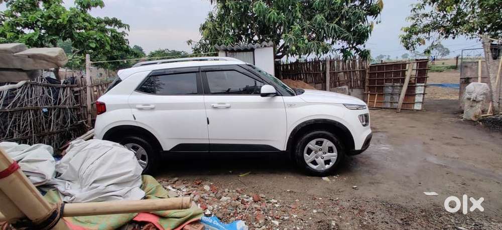 Hyundai Venue N Line 4 Petrol 27500 Km Driven