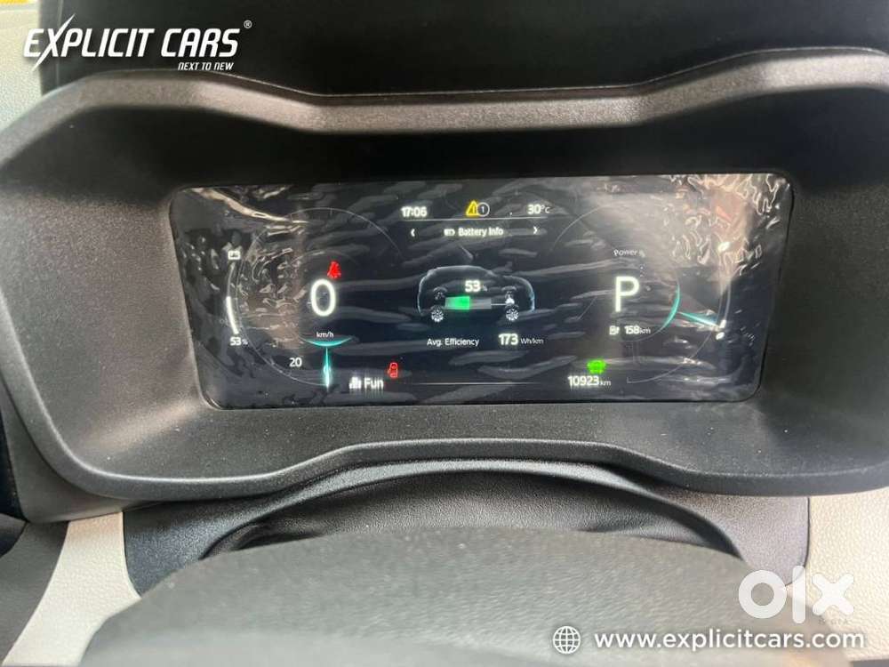 Mahindra Xuv400 Ev El Fast Charger, 2025, Electric