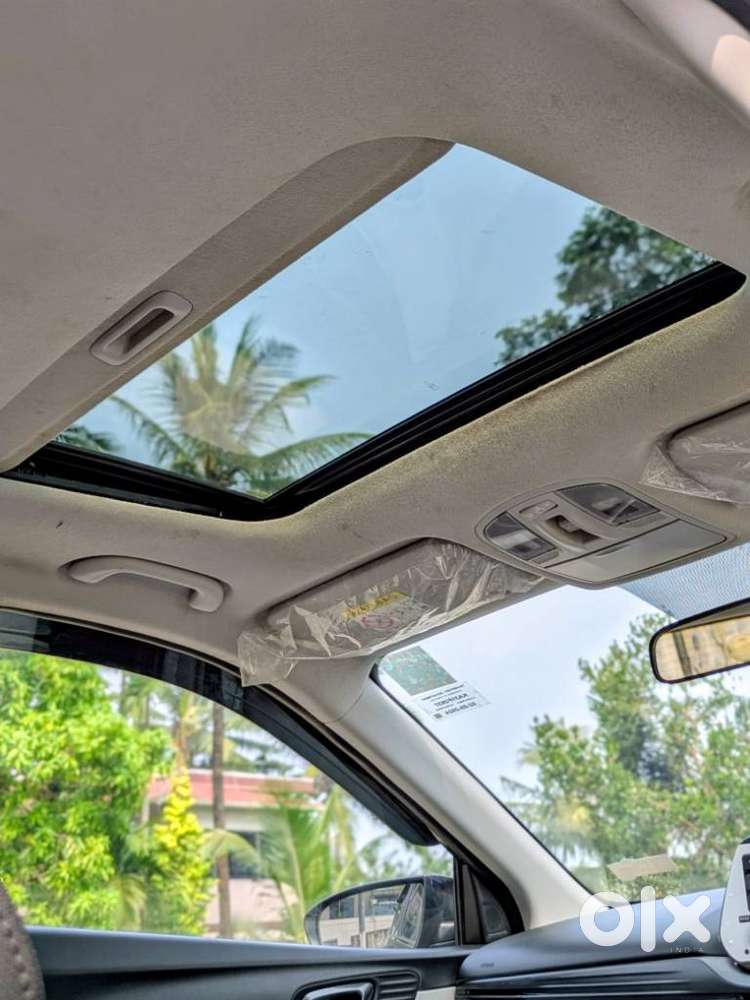 Hyundai I20 Sportz 1.2 Ivt, 2024, Petrol