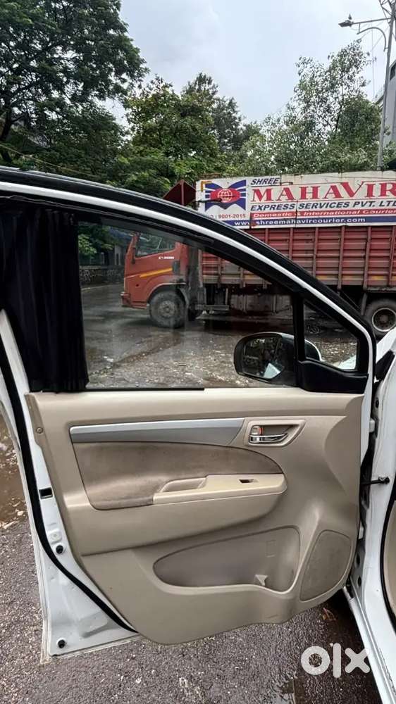 Maruti Suzuki Ertiga Lxi 2017