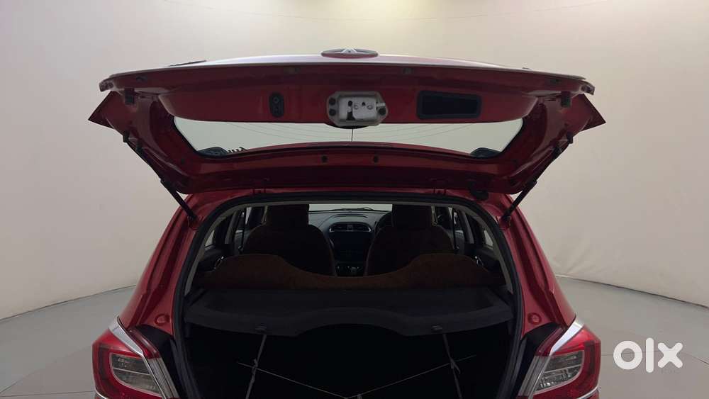 Tata Tiago Xza, 2018, Petrol