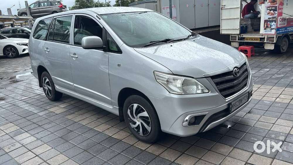 Toyota Innova 2.5 G (diesel) 8 Seater, 2014, Diesel