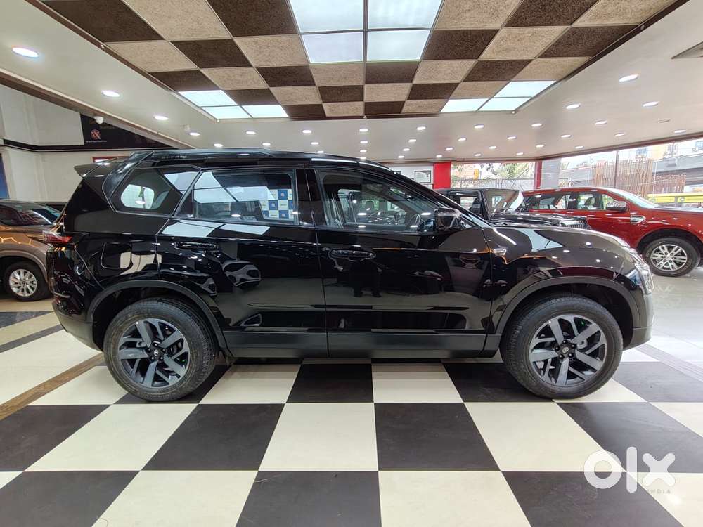Tata Safari 2.0 Kryotec Xza Plus (o) Red Dark Edition, 2023, Diesel