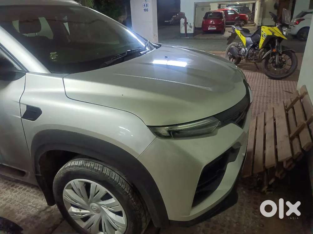 Price Negotiable Renault Kiger Nov.2021base Model Petrol 45000 Km Run
