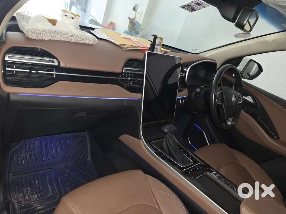 Mg Hector Plus 2023 Savvy Pro