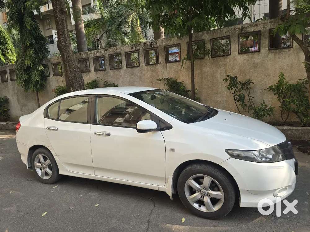 One Of The Best Self Driven Car,brand New Interiors