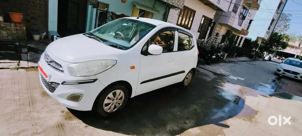 Hyundai I10 2011 Petrol Well Maintained