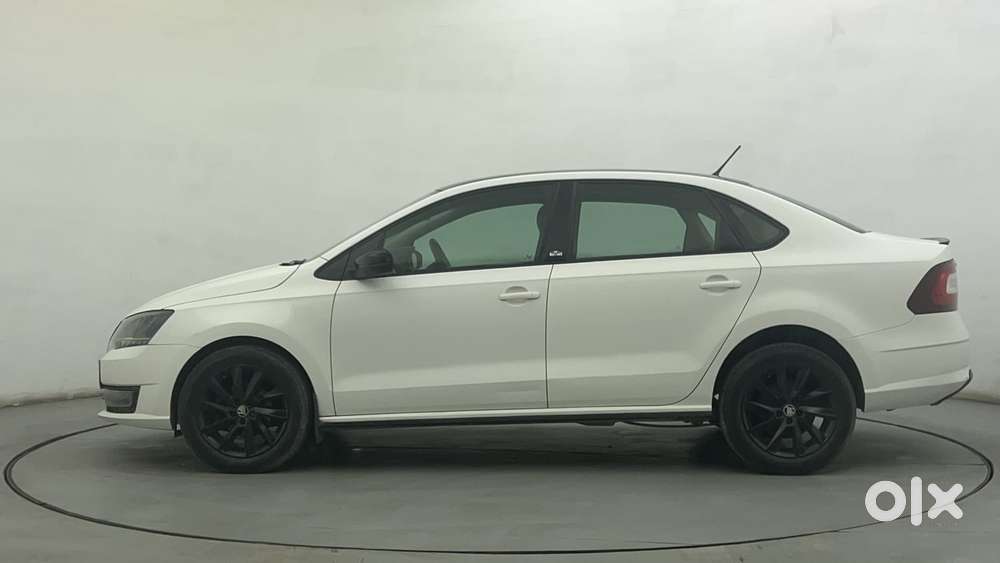 Skoda Rapid 1.0 Style At, 2021, Petrol