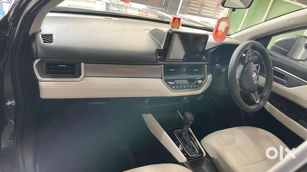 Honda Elevate 2025 Petrol 650 Km Driven