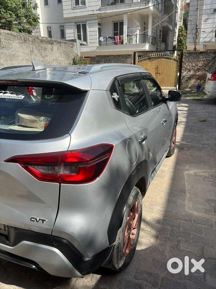 Nissan Car Petrol 2022 Model