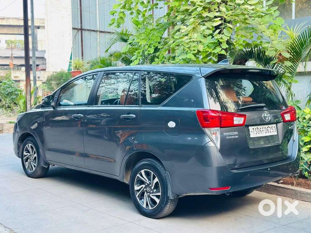 Toyota Innova Crysta 2.8 Gx At 7 Str, 2021