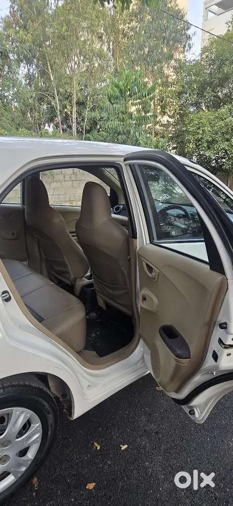 Honda Brio 2012 Petrol Well Maintained