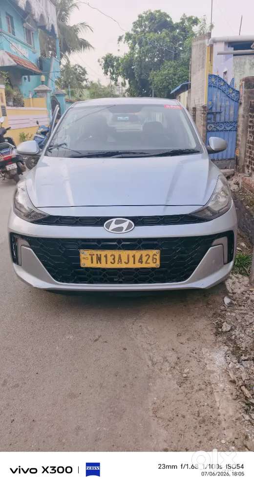 Hyundai Aura 2025 Kms