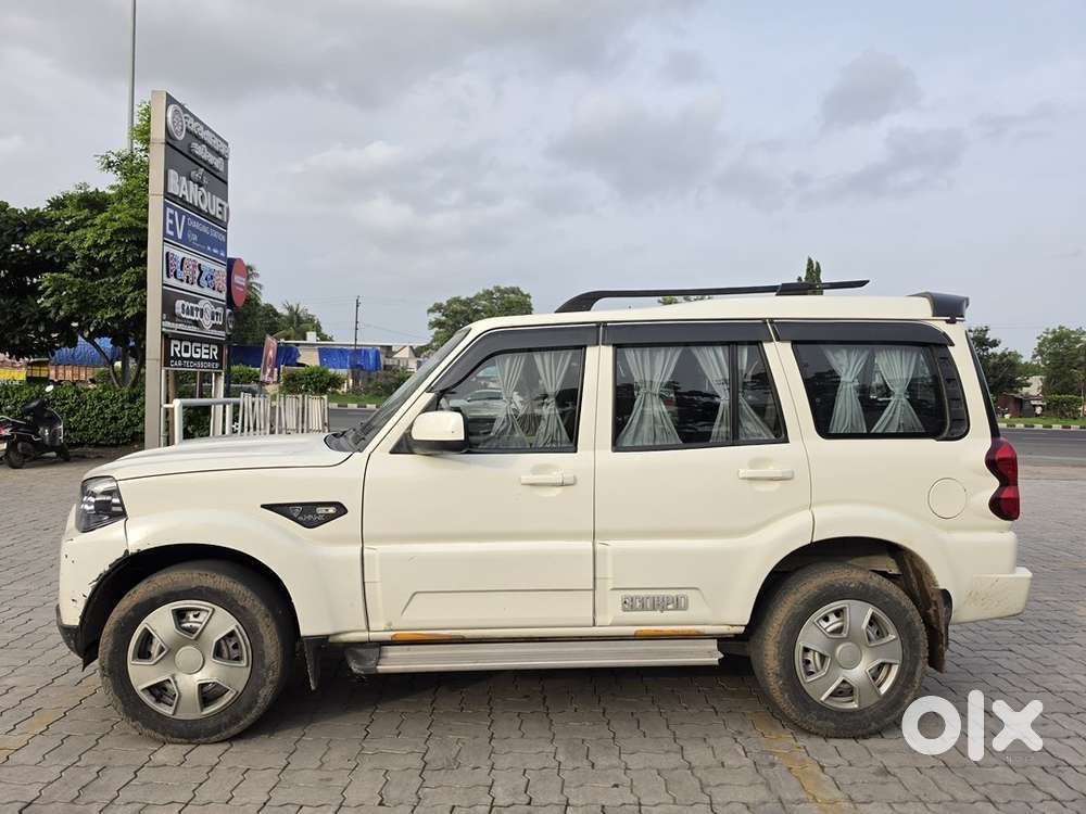 Mahindra Scorpio Diesel 2016