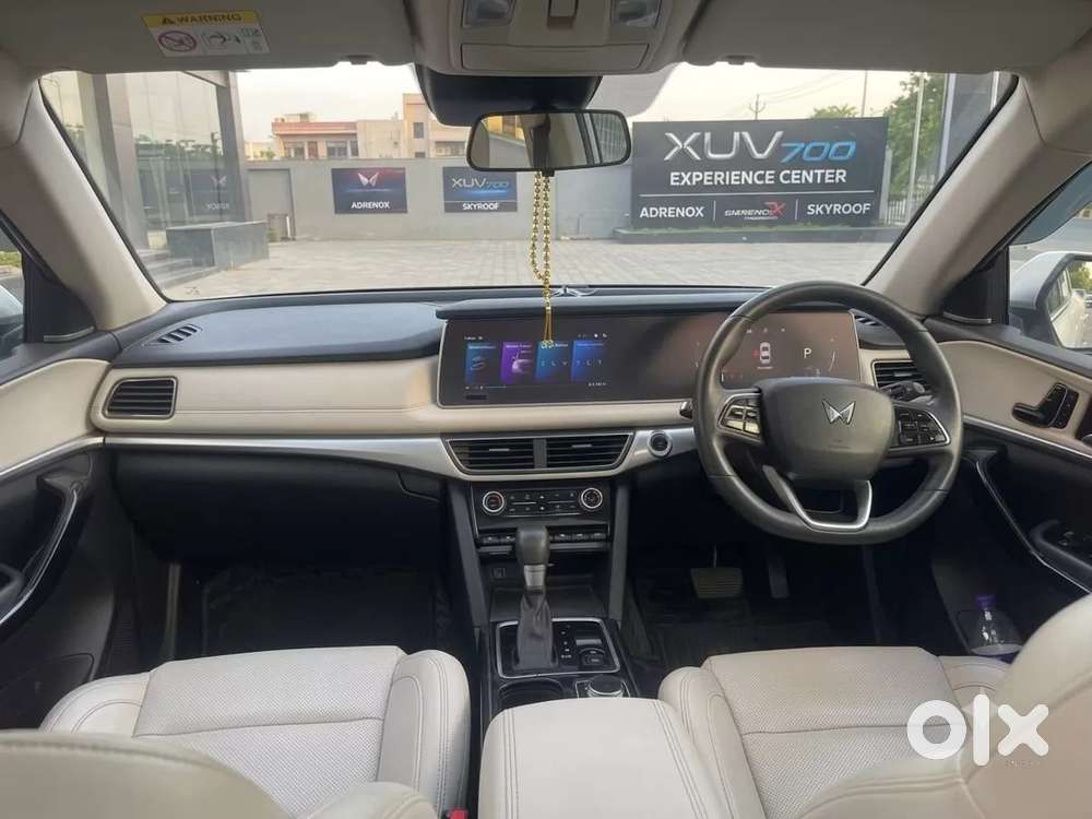 Mahindra Xuv700 2.2 Ax 7 Diesel At Luxury Pack Str, 2024, Diesel