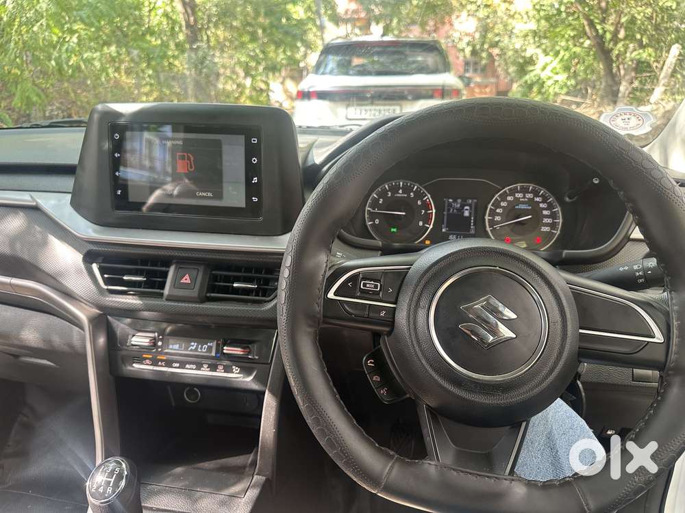 Maruti Suzuki Brezza 1.5 Vxi Smart Hybrid, 2023, Petrol