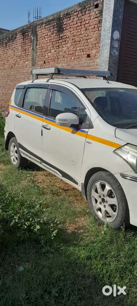 Maruti Suzuki Ertiga 1.4 Vxi 2017