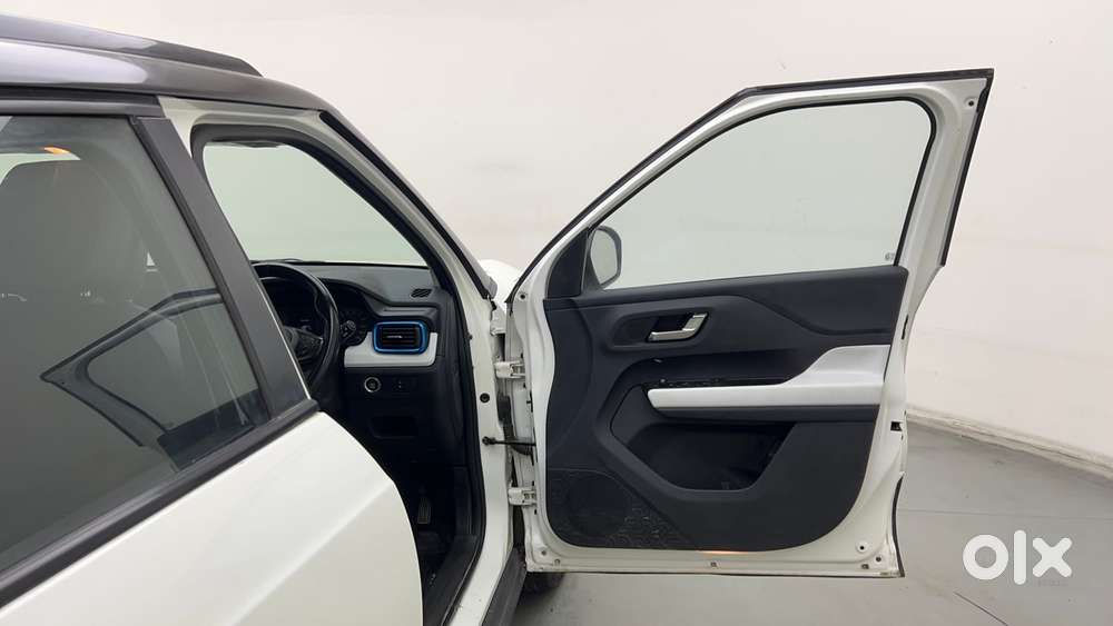 Tata Punch Creative Amt, 2022, Petrol