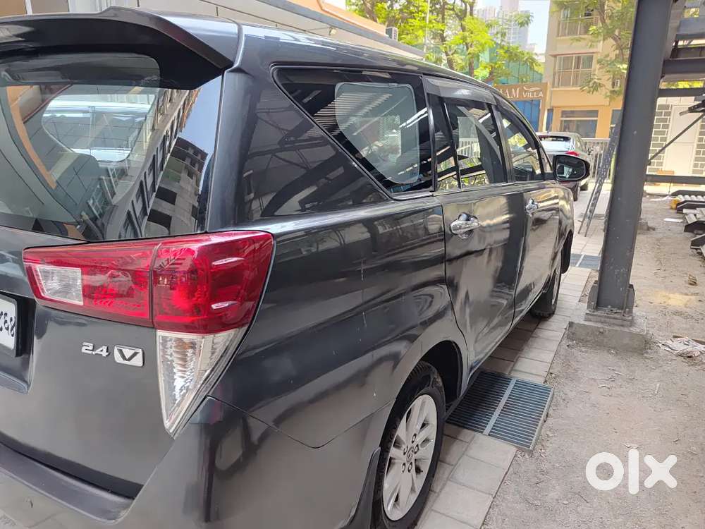 Toyota Innova Crysta 2016 Diesel Well Maintained