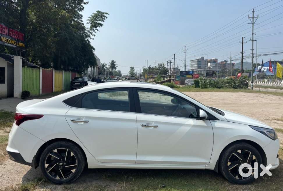 Hyundai Verna 1.5 Mpi Mt Sx (o), 2022, Petrol
